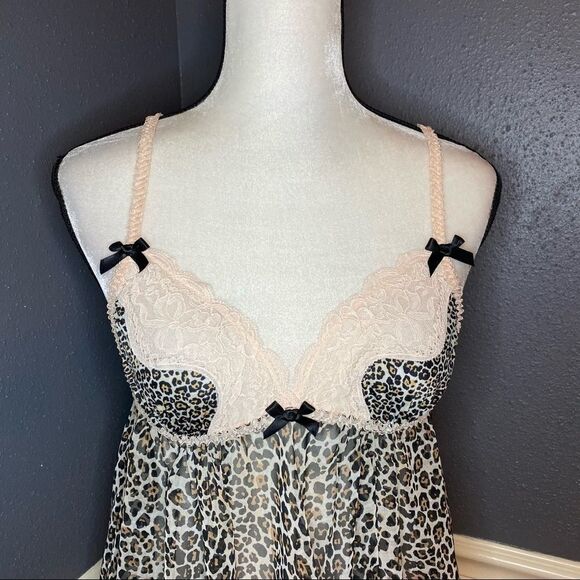 Victoria’s Secret leopard lace lined nightie - Picture 2 of 10